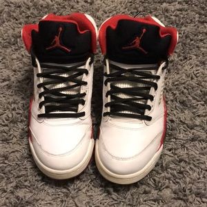 Air Jordan Fire Red 5